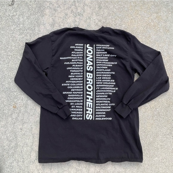Jonas Brothers Happiness Begins Tour 2019 long Sleeve T-shirt band tee concert M - Picture 2 of 4